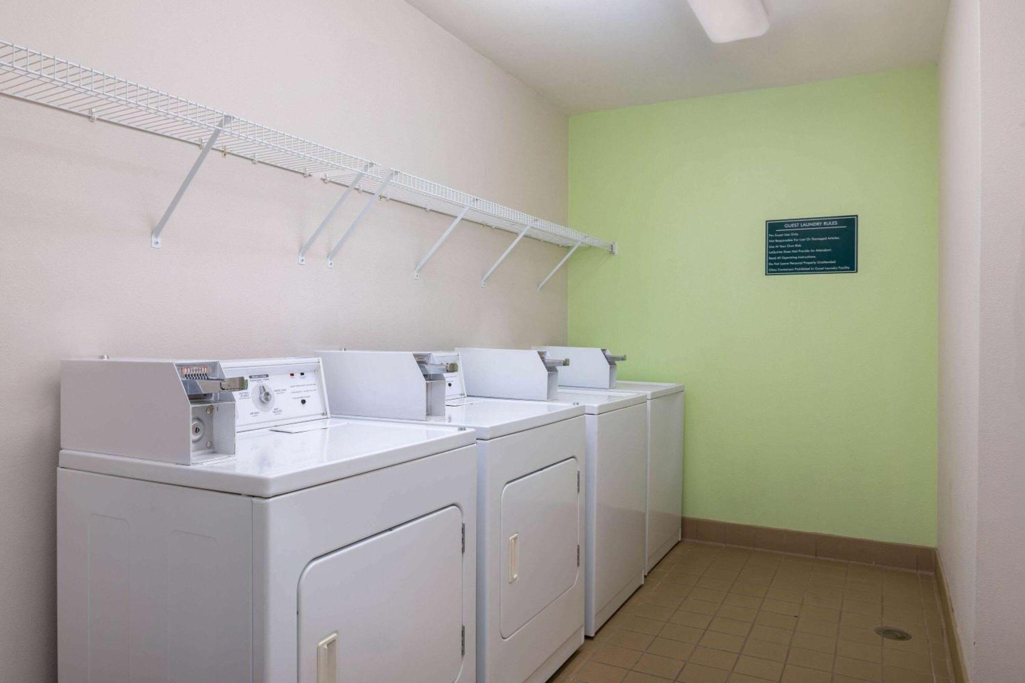 La Quinta By Wyndham Savannah Airport - Pooler Luaran gambar