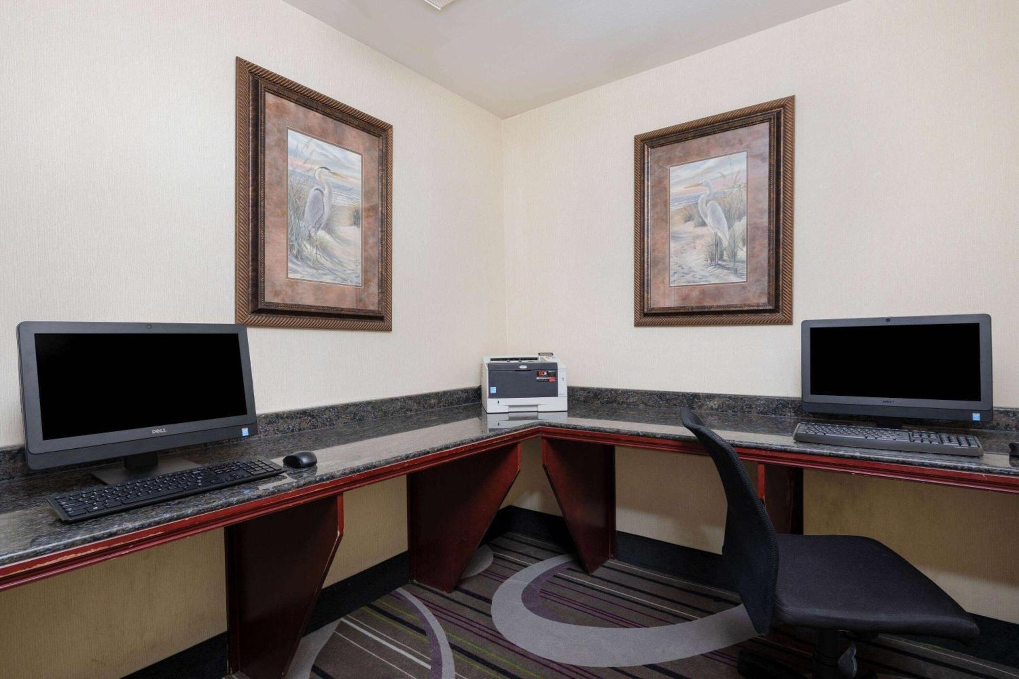 La Quinta By Wyndham Savannah Airport - Pooler Luaran gambar